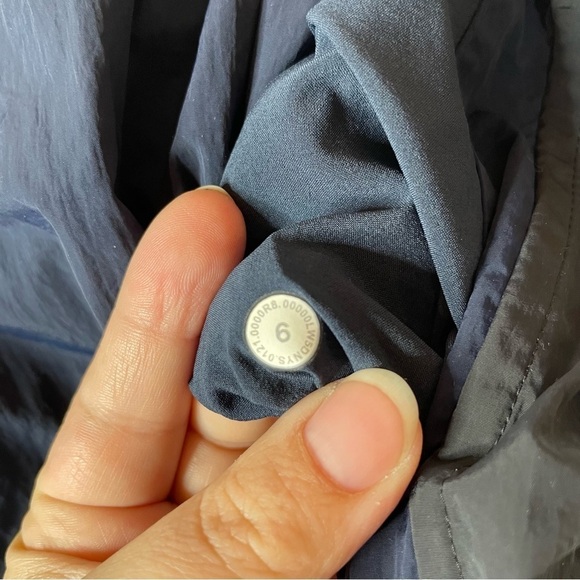 Lululemon Evergreen Track Pant True Navy / Black Size 6 - Picture 9 of 9